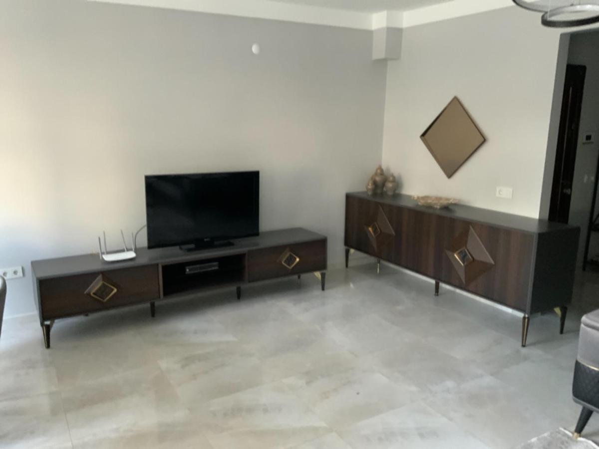 Luxury Z-apart Family Homes 2 Bedrooms Wifi Near Metro Zeytinburnu